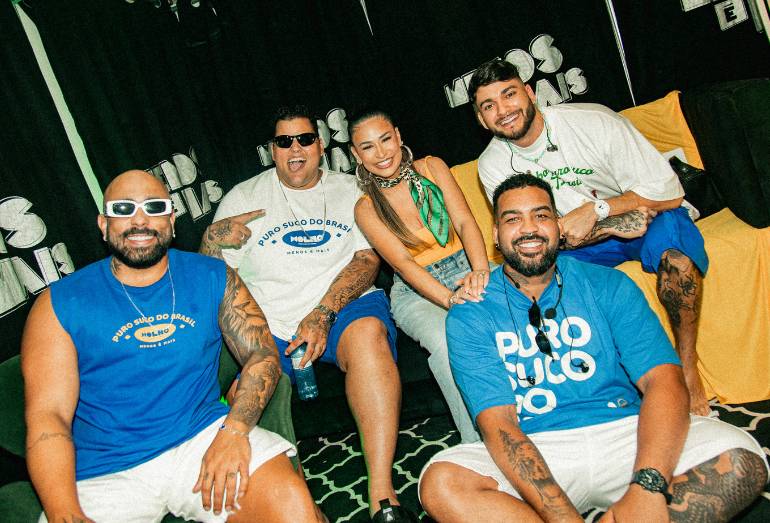 Menos é Mais e Simone Mendes gravam clipe em Campina Grande (PB)