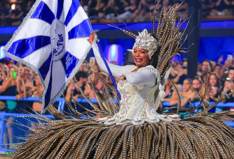 Selminha Sorriso denuncia racismo: “Tem gente que acha que meu lugar é só na esfera do samba”