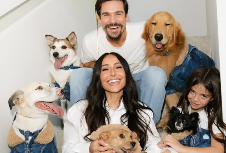 Sabrina Sato publica momento fofo com a família: “Somos 9”